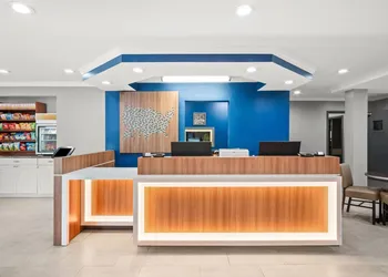Microtel Inn by Wyndham Lexington hotel thumbnail 5