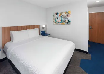 Microtel Inn by Wyndham Janesville hotel thumbnail 7