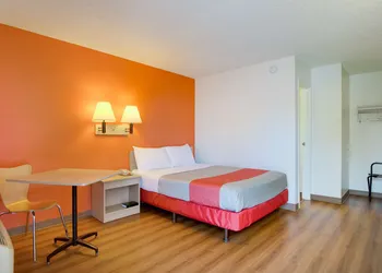 Motel 6 Tacoma, WA - Fife hotel thumbnail 3