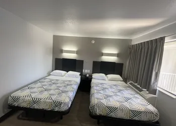 Motel 6 Denton, TX - UNT hotel thumbnail 4
