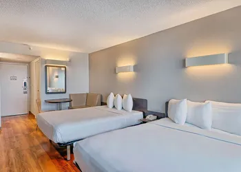 Motel 6 Los Angeles, CA - Los Angeles - LAX hotel thumbnail 4