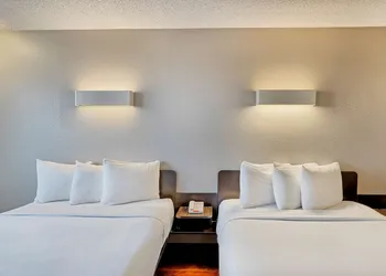 Motel 6 Los Angeles, CA - Los Angeles - LAX hotel thumbnail 8