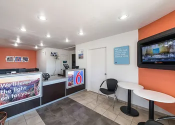 Motel 6 Mcallen, TX hotel thumbnail 2