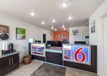 Motel 6 Mcallen, TX hotel thumbnail 4