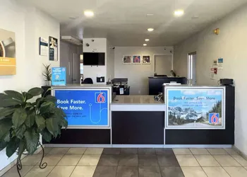 Motel 6 Tulare, CA hotel thumbnail 2