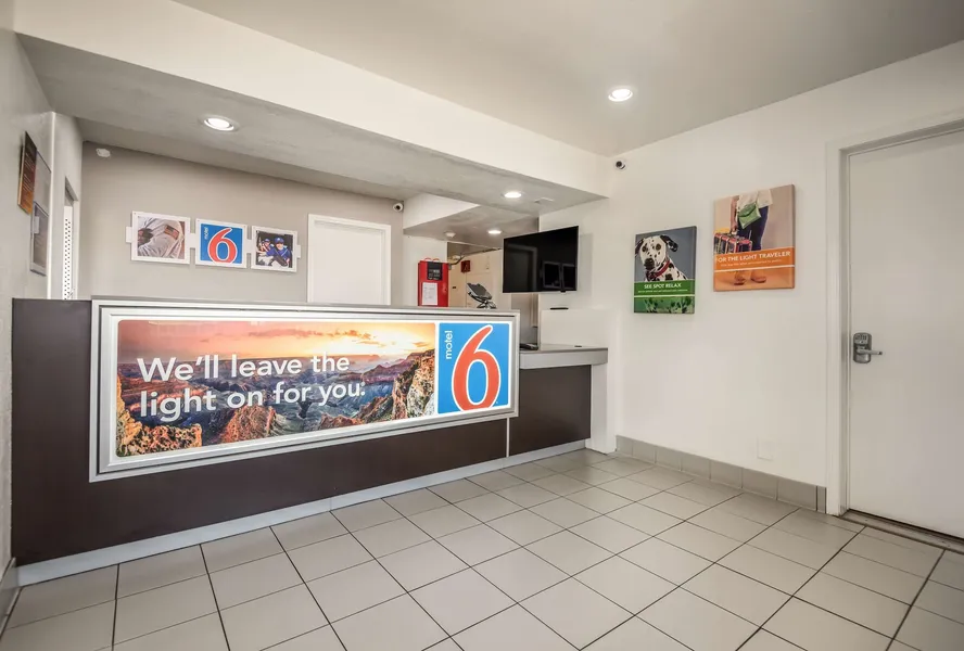 Motel 6 College Station, TX - Bryan hotel detail image 2