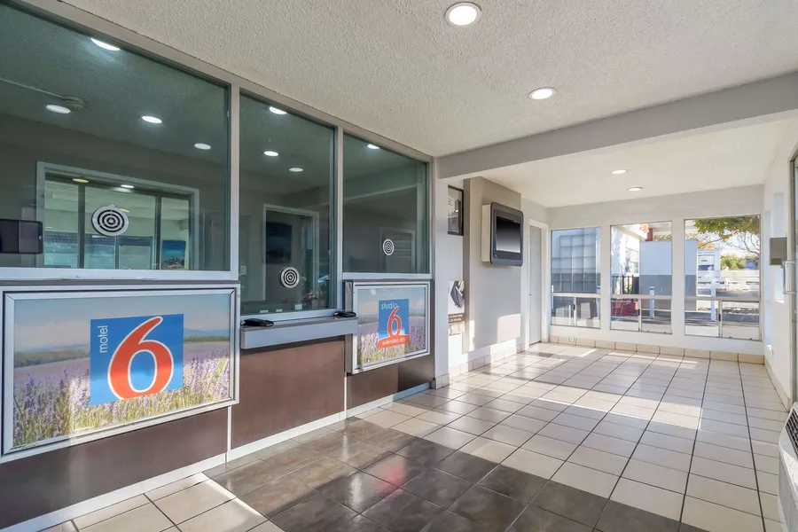 Motel 6 Hayward, CA – Silicon Valley Gateway hotel detail image 2