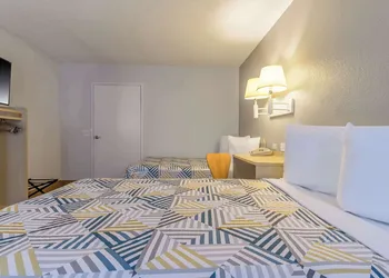 Motel 6 Hayward, CA – Silicon Valley Gateway hotel thumbnail 4