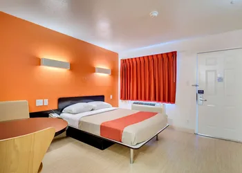 Motel 6 Linthicum Heights, MD - BWI Airport hotel thumbnail 4