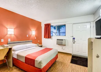 Motel 6 Wheat Ridge, CO - West - Denver North hotel thumbnail 3