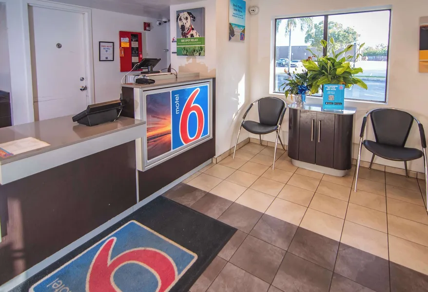 Motel 6 Ft. Pierce, FL, Fort Pierce hotel detail image 2