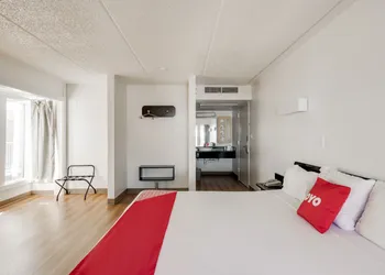 OYO Hotel Houston Katy Freeway hotel thumbnail 4