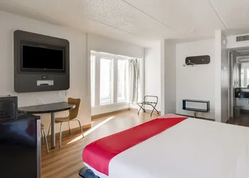 OYO Hotel Houston Katy Freeway hotel thumbnail 5
