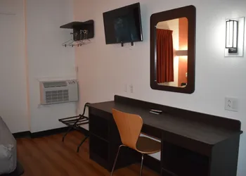 Motel 6 Springfield, IL hotel thumbnail 8