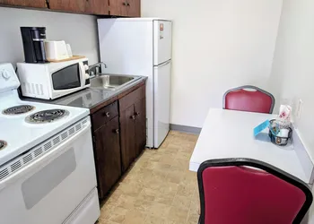 Ponderosa Motel hotel thumbnail 8