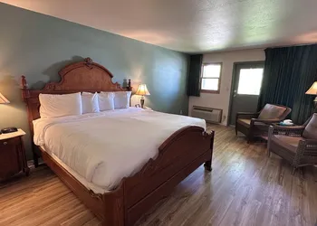 The Shelby Inn hotel thumbnail 6
