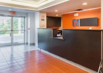 Motel 6 Irving, TX - DFW Airport North hotel thumbnail 4
