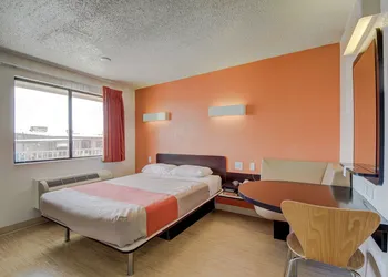 Motel 6 San Antonio, TX - Fort Sam Houston hotel thumbnail 7
