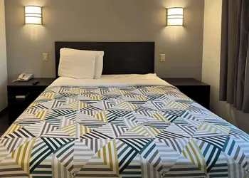Motel 6 Joliet, IL - Chicago - I-55 hotel thumbnail 6