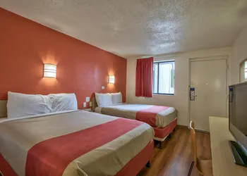 Loyalty Inn Tallahassee hotel thumbnail 3