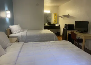 Loyalty Inn Tallahassee hotel thumbnail 8