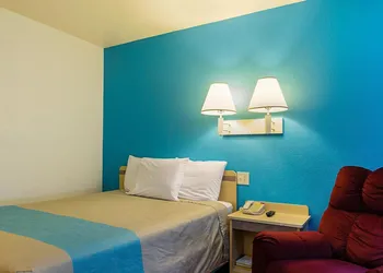 Motel 6 Mitchell I-90, SD hotel thumbnail 8