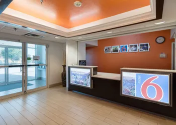 Motel 6 Hillsboro, TX hotel thumbnail 2