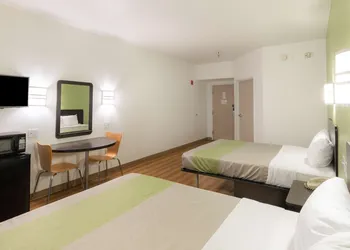 Motel 6 Hillsboro, TX hotel thumbnail 7