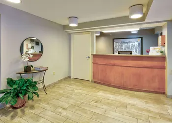 Super 8 by Wyndham Diberville Biloxi Area hotel thumbnail 3