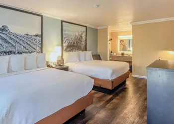 The Orchard Hotel Ukiah Mendocino County hotel thumbnail 4