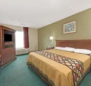 Super 8 by Wyndham Indianapolis South hotel detail image 7