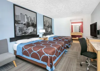 Super 8 by Wyndham City of Moore hotel thumbnail 3