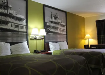 Howard Johnson by Wyndham Vicksburg hotel thumbnail 6