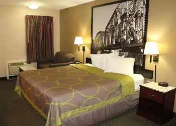 Super 8 by Wyndham Bossier City/Shreveport Area hotel thumbnail 3