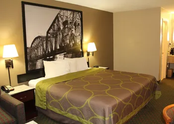 Super 8 by Wyndham Bossier City/Shreveport Area hotel thumbnail 4