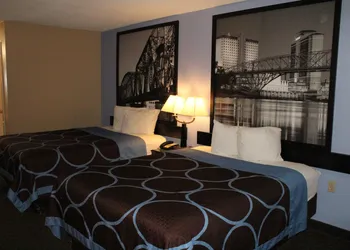 Super 8 by Wyndham Bossier City/Shreveport Area hotel thumbnail 5