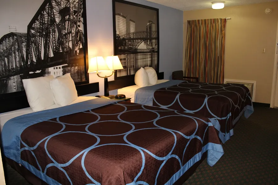 Super 8 by Wyndham Bossier City/Shreveport Area hotel detail image 6