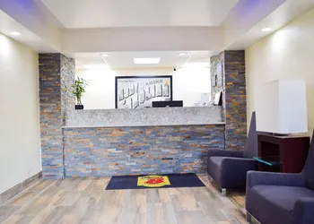 Super 8 by Wyndham Raleigh Downtown hotel thumbnail 2