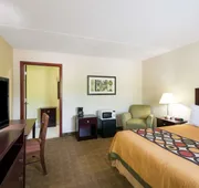 Super 8 by Wyndham White River Junction hotel detail image 4