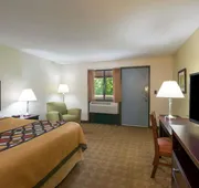 Super 8 by Wyndham White River Junction hotel detail image 5