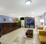 Super 8 by Wyndham Jonesboro hotel detail image 4