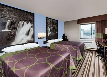 Super 8 by Wyndham Jonesboro hotel thumbnail 6