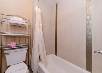 Highlander Motel hotel thumbnail 6