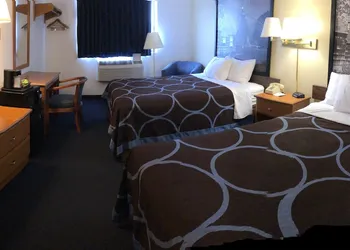 Super 8 by Wyndham Montgomery Maybrook hotel thumbnail 6
