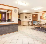 Super 8 by Wyndham Van Buren/Ft. Smith Area hotel detail image 3