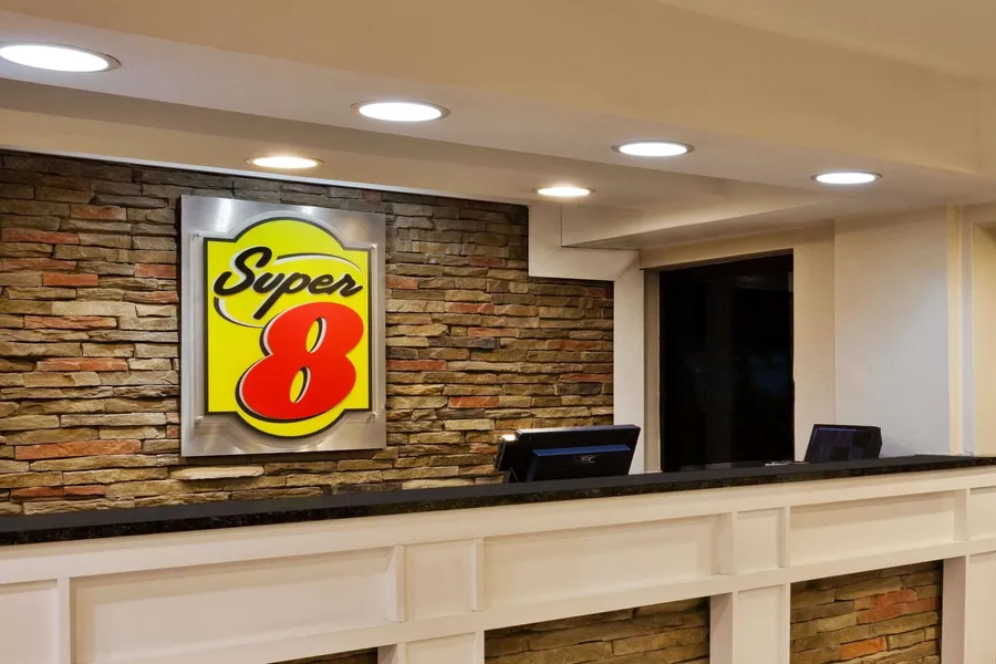 Super 8 by Wyndham Ringgold/Chattanooga Area hotel detail image 2