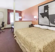 Premier Inn Palestine hotel detail image 3