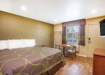 Super 8 by Wyndham Redlands/San Bernardino hotel thumbnail 8