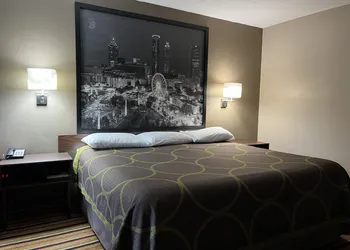 Super 8 by Wyndham Norcross/I-85 Atlanta hotel thumbnail 5