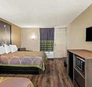 Super 8 by Wyndham Commerce hotel detail image 3